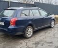 Синий Тойота Авенсис, объемом двигателя 2 л и пробегом 330 тыс. км за 4700 $, фото 1 на Automoto.ua