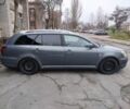 Синій Тойота Авенсіс, об'ємом двигуна 2 л та пробігом 309 тис. км за 1999 $, фото 5 на Automoto.ua