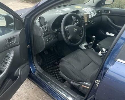 Синий Тойота Авенсис, объемом двигателя 2 л и пробегом 320 тыс. км за 1799 $, фото 2 на Automoto.ua