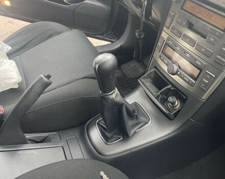 Синій Тойота Авенсіс, об'ємом двигуна 2 л та пробігом 320 тис. км за 2600 $, фото 8 на Automoto.ua