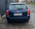 Синий Тойота Авенсис, объемом двигателя 2 л и пробегом 330 тыс. км за 4700 $, фото 1 на Automoto.ua