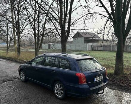 Синій Тойота Авенсіс, об'ємом двигуна 2 л та пробігом 350 тис. км за 2600 $, фото 1 на Automoto.ua