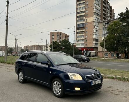 Синий Тойота Авенсис, объемом двигателя 2 л и пробегом 332 тыс. км за 2600 $, фото 1 на Automoto.ua