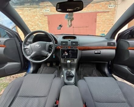 Синій Тойота Авенсіс, об'ємом двигуна 2 л та пробігом 227 тис. км за 7400 $, фото 5 на Automoto.ua