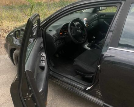 Синий Тойота Авенсис, объемом двигателя 2 л и пробегом 300 тыс. км за 2199 $, фото 6 на Automoto.ua