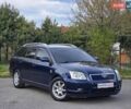 Синий Тойота Авенсис, объемом двигателя 2.2 л и пробегом 310 тыс. км за 4999 $, фото 1 на Automoto.ua