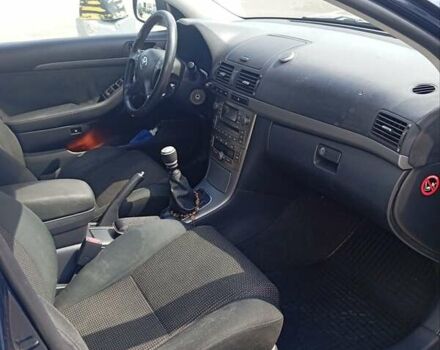 Синій Тойота Авенсіс, об'ємом двигуна 2 л та пробігом 275 тис. км за 7500 $, фото 1 на Automoto.ua