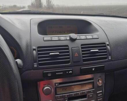 Синий Тойота Авенсис, объемом двигателя 2 л и пробегом 380 тыс. км за 3000 $, фото 3 на Automoto.ua