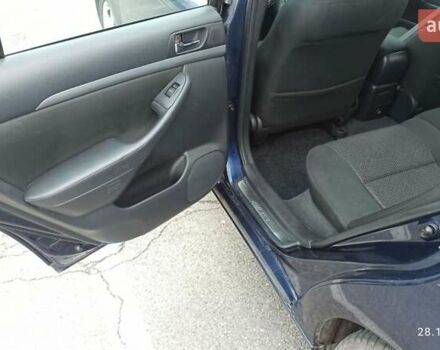 Синий Тойота Авенсис, объемом двигателя 1.8 л и пробегом 250 тыс. км за 6700 $, фото 5 на Automoto.ua