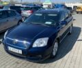 Синий Тойота Авенсис, объемом двигателя 2.23 л и пробегом 218 тыс. км за 6500 $, фото 1 на Automoto.ua