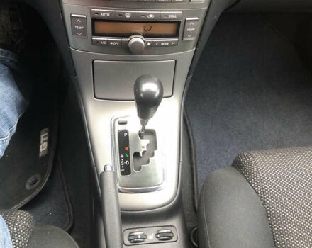 Синій Тойота Авенсіс, об'ємом двигуна 1.79 л та пробігом 212 тис. км за 7199 $, фото 6 на Automoto.ua