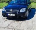 Синий Тойота Авенсис, объемом двигателя 2 л и пробегом 280 тыс. км за 2767 $, фото 1 на Automoto.ua