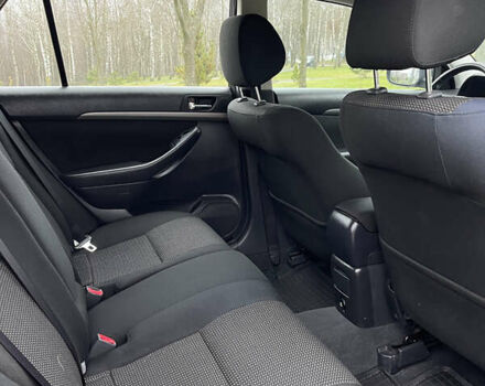 Синій Тойота Авенсіс, об'ємом двигуна 1.8 л та пробігом 217 тис. км за 6800 $, фото 20 на Automoto.ua