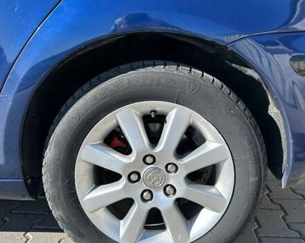 Синий Тойота Авенсис, объемом двигателя 2.23 л и пробегом 250 тыс. км за 5200 $, фото 7 на Automoto.ua