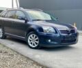Синий Тойота Авенсис, объемом двигателя 2 л и пробегом 235 тыс. км за 5800 $, фото 1 на Automoto.ua