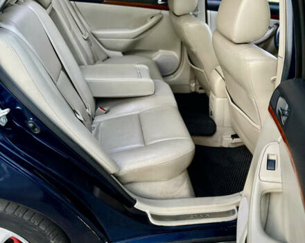 Синий Тойота Авенсис, объемом двигателя 2.36 л и пробегом 253 тыс. км за 6400 $, фото 26 на Automoto.ua