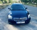 Синий Тойота Авенсис, объемом двигателя 2.2 л и пробегом 300 тыс. км за 2600 $, фото 1 на Automoto.ua