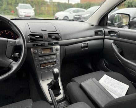 Синий Тойота Авенсис, объемом двигателя 1.8 л и пробегом 202 тыс. км за 7699 $, фото 7 на Automoto.ua