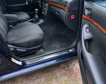 Синий Тойота Авенсис, объемом двигателя 2 л и пробегом 380 тыс. км за 3300 $, фото 7 на Automoto.ua
