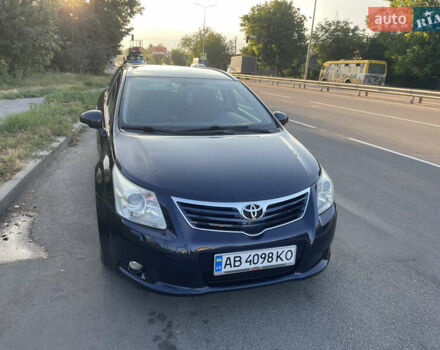 Синий Тойота Авенсис, объемом двигателя 2 л и пробегом 270 тыс. км за 7700 $, фото 1 на Automoto.ua