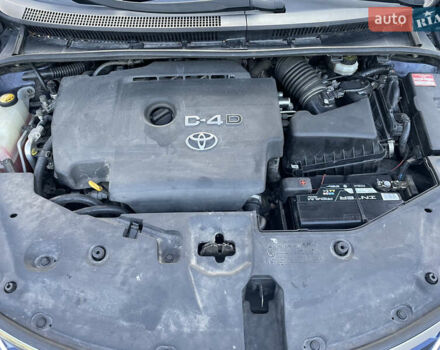 Синий Тойота Авенсис, объемом двигателя 2 л и пробегом 270 тыс. км за 7700 $, фото 9 на Automoto.ua