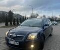Синий Тойота Авенсис, объемом двигателя 2 л и пробегом 312 тыс. км за 6500 $, фото 1 на Automoto.ua