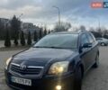 Синий Тойота Авенсис, объемом двигателя 2 л и пробегом 312 тыс. км за 6300 $, фото 1 на Automoto.ua