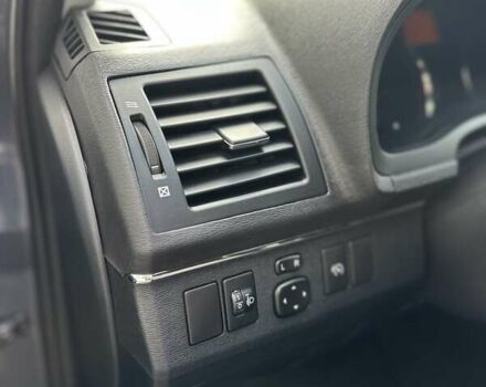 Синий Тойота Авенсис, объемом двигателя 2.23 л и пробегом 261 тыс. км за 10200 $, фото 19 на Automoto.ua