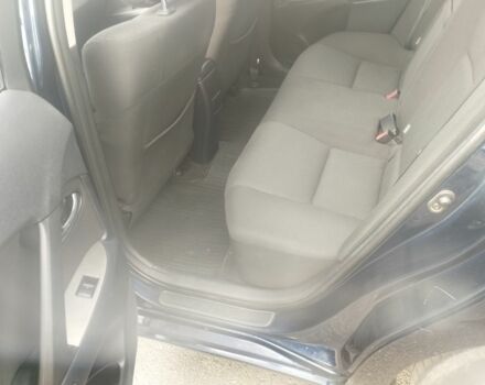 Синий Тойота Авенсис, объемом двигателя 1.6 л и пробегом 238 тыс. км за 7999 $, фото 6 на Automoto.ua