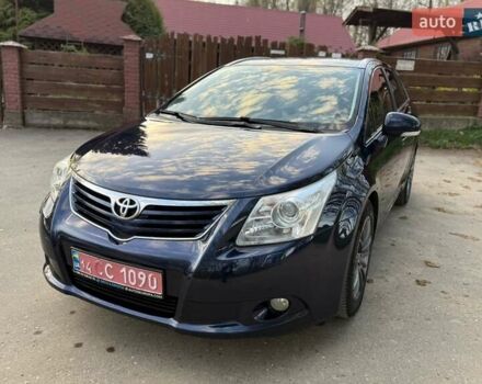 Синий Тойота Авенсис, объемом двигателя 2.2 л и пробегом 242 тыс. км за 8800 $, фото 5 на Automoto.ua