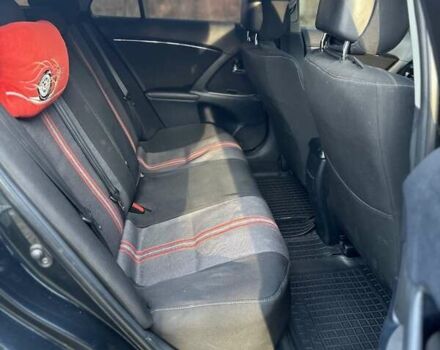 Синій Тойота Авенсіс, об'ємом двигуна 2 л та пробігом 280 тис. км за 8200 $, фото 10 на Automoto.ua