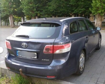 Синий Тойота Авенсис, объемом двигателя 1.6 л и пробегом 224 тыс. км за 8100 $, фото 1 на Automoto.ua