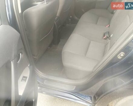 Синий Тойота Авенсис, объемом двигателя 1.6 л и пробегом 239 тыс. км за 8150 $, фото 4 на Automoto.ua