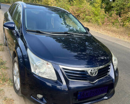 Синий Тойота Авенсис, объемом двигателя 2.2 л и пробегом 218 тыс. км за 9600 $, фото 2 на Automoto.ua