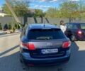 Синий Тойота Авенсис, объемом двигателя 1.99 л и пробегом 245 тыс. км за 10000 $, фото 1 на Automoto.ua