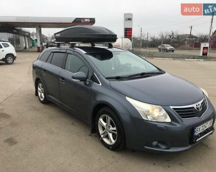 Синий Тойота Авенсис, объемом двигателя 2 л и пробегом 203 тыс. км за 9300 $, фото 1 на Automoto.ua