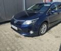Синий Тойота Авенсис, объемом двигателя 2 л и пробегом 268 тыс. км за 10896 $, фото 2 на Automoto.ua