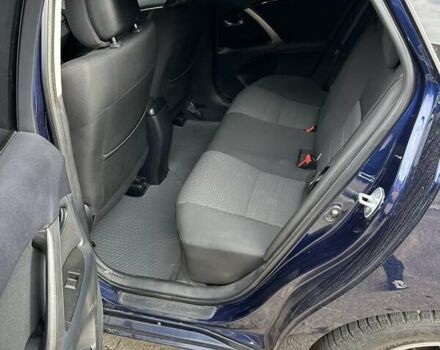 Синий Тойота Авенсис, объемом двигателя 1.99 л и пробегом 210 тыс. км за 11500 $, фото 10 на Automoto.ua
