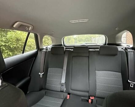Синий Тойота Авенсис, объемом двигателя 1.99 л и пробегом 210 тыс. км за 11500 $, фото 12 на Automoto.ua