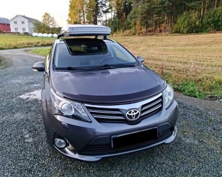 Синий Тойота Авенсис, объемом двигателя 1.8 л и пробегом 93 тыс. км за 4300 $, фото 3 на Automoto.ua