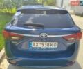 Синий Тойота Авенсис, объемом двигателя 2 л и пробегом 260 тыс. км за 13000 $, фото 1 на Automoto.ua