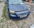 Синий Тойота Авенсис, объемом двигателя 2 л и пробегом 360 тыс. км за 3300 $, фото 1 на Automoto.ua