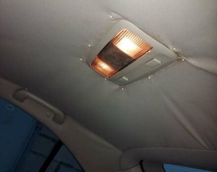 Синій Тойота Авенсіс, об'ємом двигуна 1.79 л та пробігом 243 тис. км за 4700 $, фото 10 на Automoto.ua