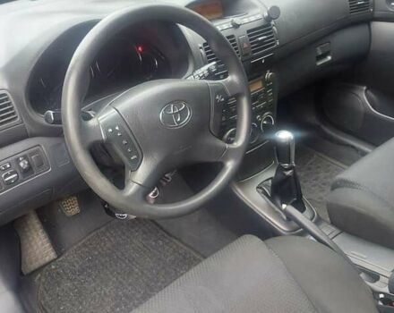 Синій Тойота Авенсіс, об'ємом двигуна 1.79 л та пробігом 243 тис. км за 4700 $, фото 7 на Automoto.ua