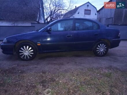 Тойота Авенсис 2000 в Березань на Automoto.ua Синий Тойота Авенсис, объемом двигателя 0 л и пробегом 300 тыс. км за 2000 $, фото 1 на Automoto.ua