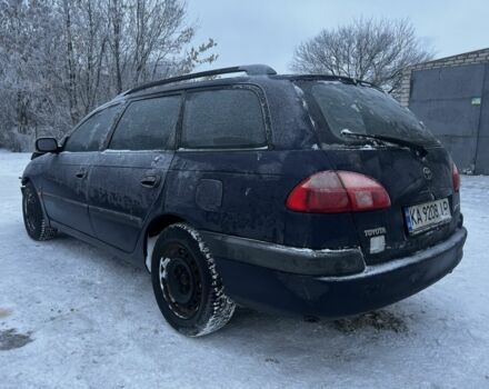Синій Тойота Авенсіс, об'ємом двигуна 1.8 л та пробігом 303 тис. км за 1500 $, фото 1 на Automoto.ua