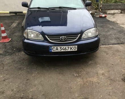 Синий Тойота Авенсис, объемом двигателя 2 л и пробегом 272 тыс. км за 3600 $, фото 1 на Automoto.ua
