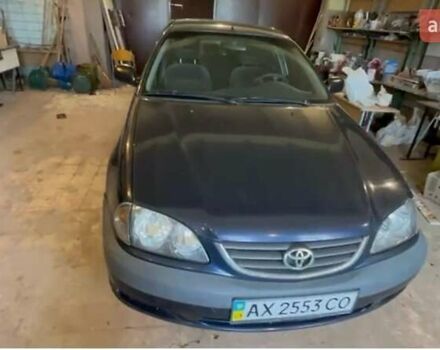 Синій Тойота Авенсіс, об'ємом двигуна 1.8 л та пробігом 200 тис. км за 2500 $, фото 1 на Automoto.ua
