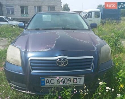 Синий Тойота Авенсис, объемом двигателя 1.8 л и пробегом 230 тыс. км за 2850 $, фото 1 на Automoto.ua