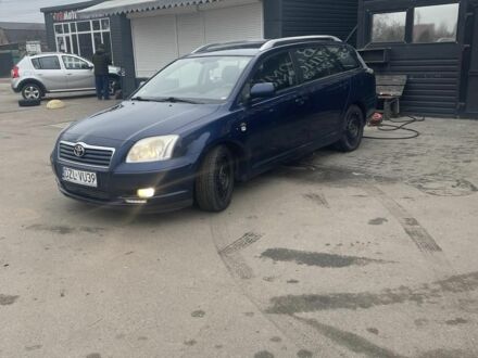 Синий Тойота Авенсис, объемом двигателя 2 л и пробегом 320 тыс. км за 2600 $, фото 1 на Automoto.ua